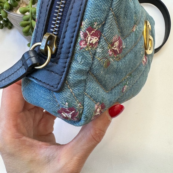 GUCCI Marmont Light Blue Denim Bag Pouch Clutch Embroidered Flowers 🌺 - Picture 4 of 9